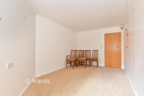 2 bedroom ground floor flat for sale, Merryfield Court, Tonbridge TN9