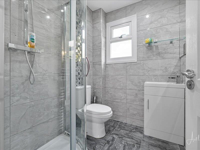 Ensuite