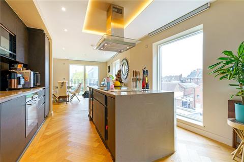 3 bedroom penthouse for sale, Toft Green, York, North Yorkshire, YO1
