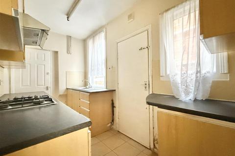 2 bedroom terraced house for sale, Western Road, Westcotes LE3