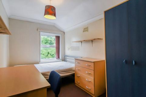6 bedroom terraced house to rent, Teignmouth Road, Birmingham B29