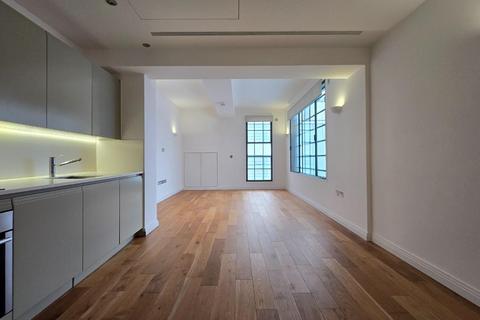 2 bedroom flat to rent, Western Avenue, Perivale