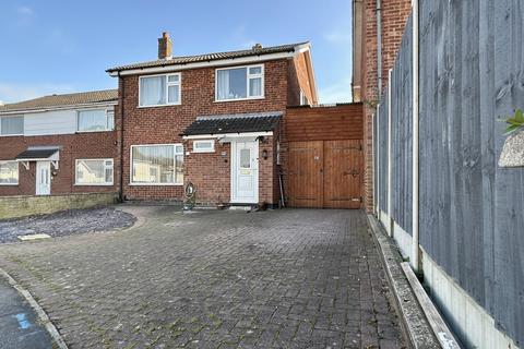 4 bedroom detached house for sale, Spacious Home on Redbrook Crescent, Melton, LE13 0EU