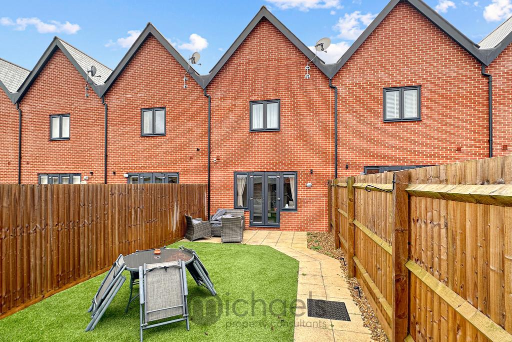 Outside, Garden &amp; Parking