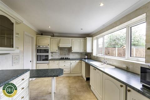 4 bedroom detached house for sale, Goodison Boulevard, Doncaster