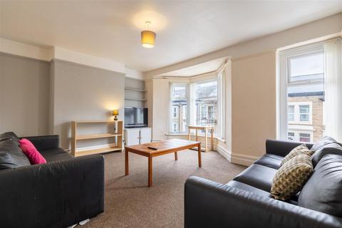 6 bedroom private hall to rent, Blades Street, Lancaster LA1