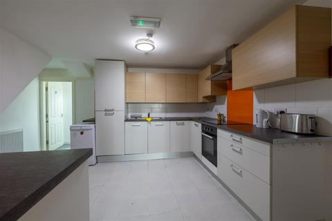 7 bedroom private hall to rent, Blades Street, Lancaster LA1