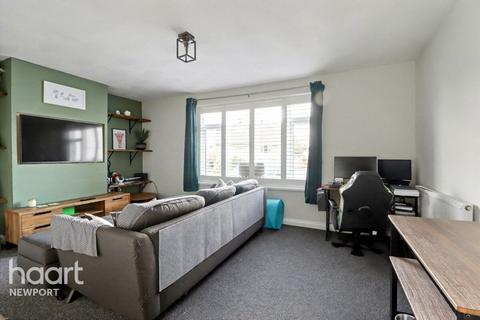 3 bedroom semi-detached house for sale, Coolgreany Close, Newport