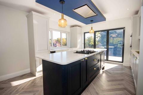 4 bedroom detached house for sale, Solesbridge Lane, Chorleywood, WD3