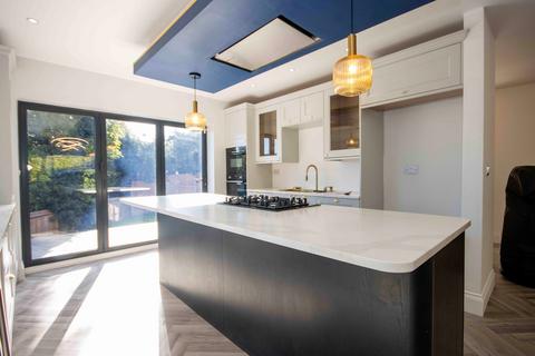 4 bedroom detached house for sale, Solesbridge Lane, Chorleywood, WD3