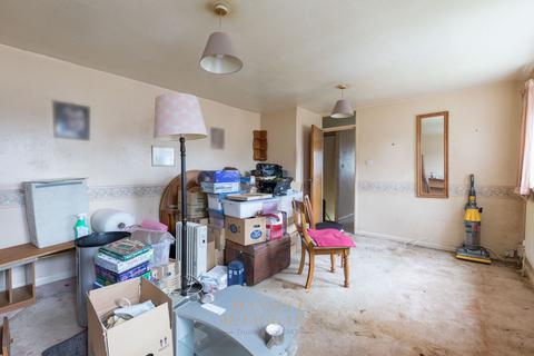 undefined, Wakehams Green Drive, Crawley RH10