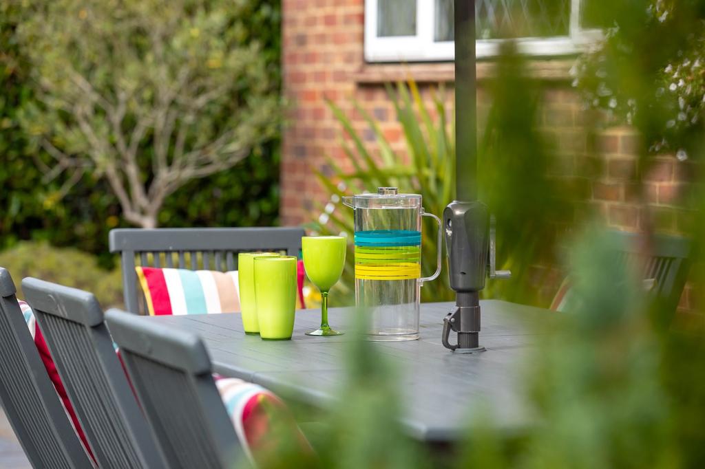Al-fresco dining