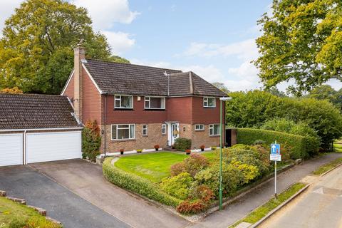 undefined, Gatesmead, Haywards Heath RH16