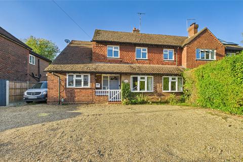 Parley Mead, Horsell GU21