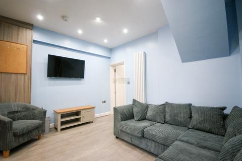 6 bedroom terraced house to rent, Harborne Lane, Birmingham B29