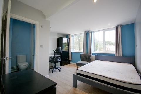 6 bedroom terraced house to rent, Harborne Lane, Birmingham B29