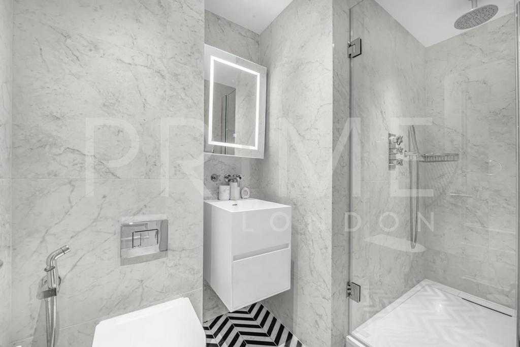 BATHROOM3.jpg