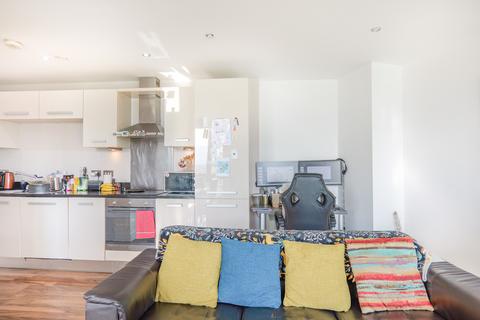 2 bedroom flat for sale, Cross Green Lane, Leeds LS9
