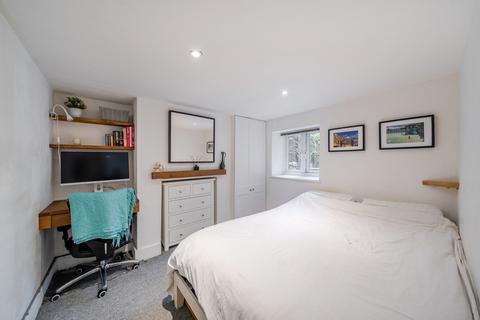 1 bedroom flat for sale, Lausanne Road, Peckham, London, SE15