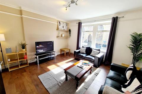 3 bedroom private hall to rent, Brock Street, Lancaster LA1