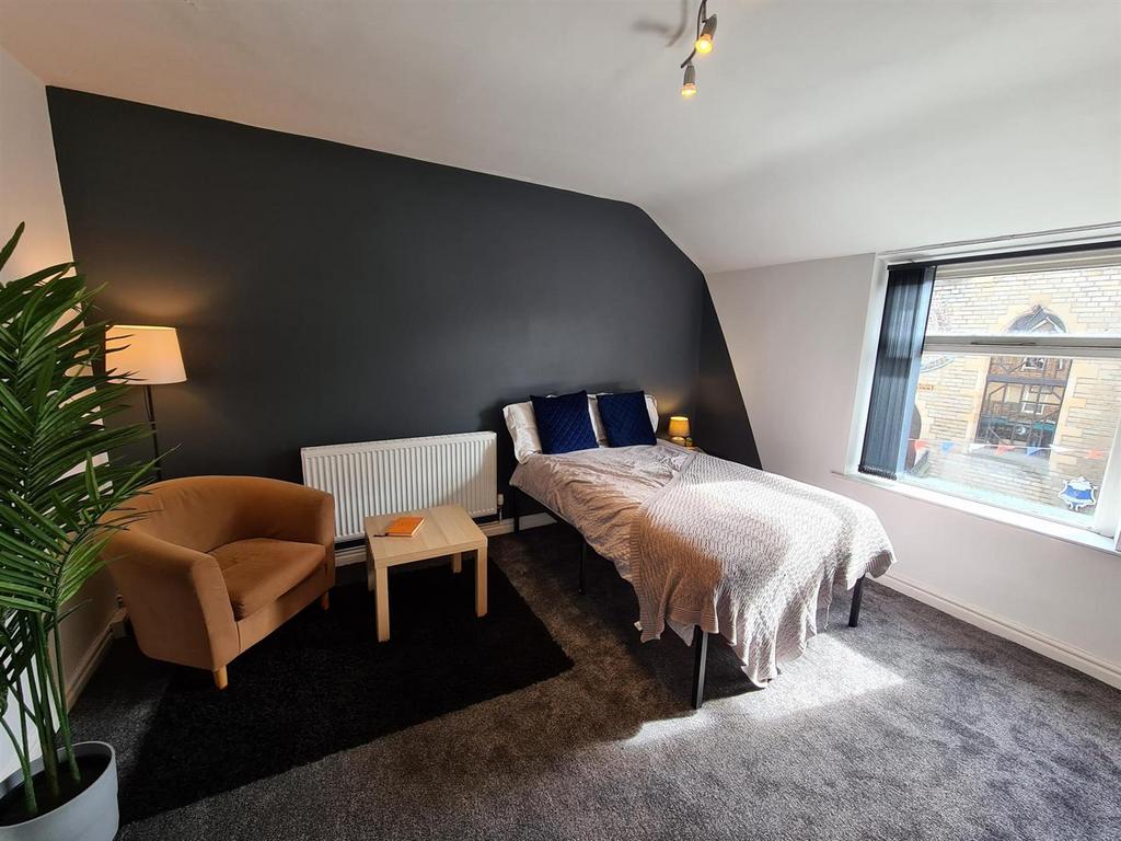 Bedroom.jpg