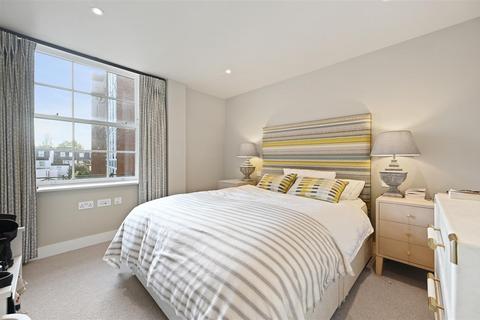 2 bedroom flat for sale, Lisgar Terrace, London W14