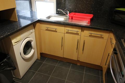 3 bedroom private hall to rent, Bulk Road, Lancaster LA1