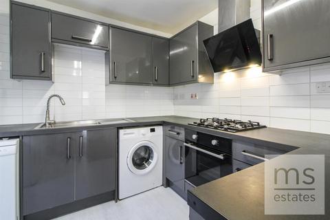 4 bedroom semi-detached house to rent, Cottesmore Road, Nottingham NG7