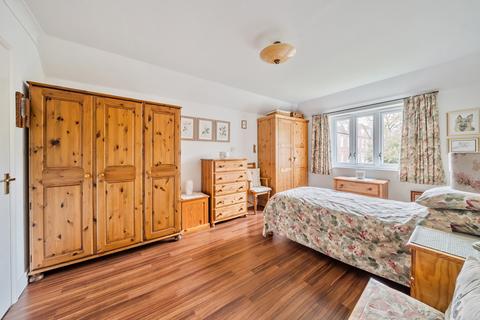 2 bedroom retirement property for sale, Mary Rose Mews, Adams Way, Alton, Hampshire, GU34