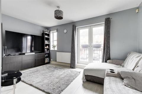 3 bedroom terraced house for sale, Kelham Drive, Sherwood NG5