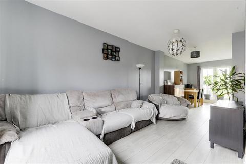 3 bedroom terraced house for sale, Kelham Drive, Sherwood NG5