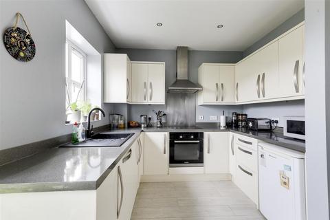 3 bedroom terraced house for sale, Kelham Drive, Nottingham NG5