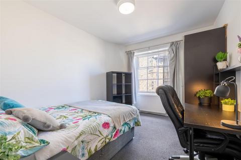 3 bedroom private hall to rent, 1a Castle Hill, Lancaster LA1