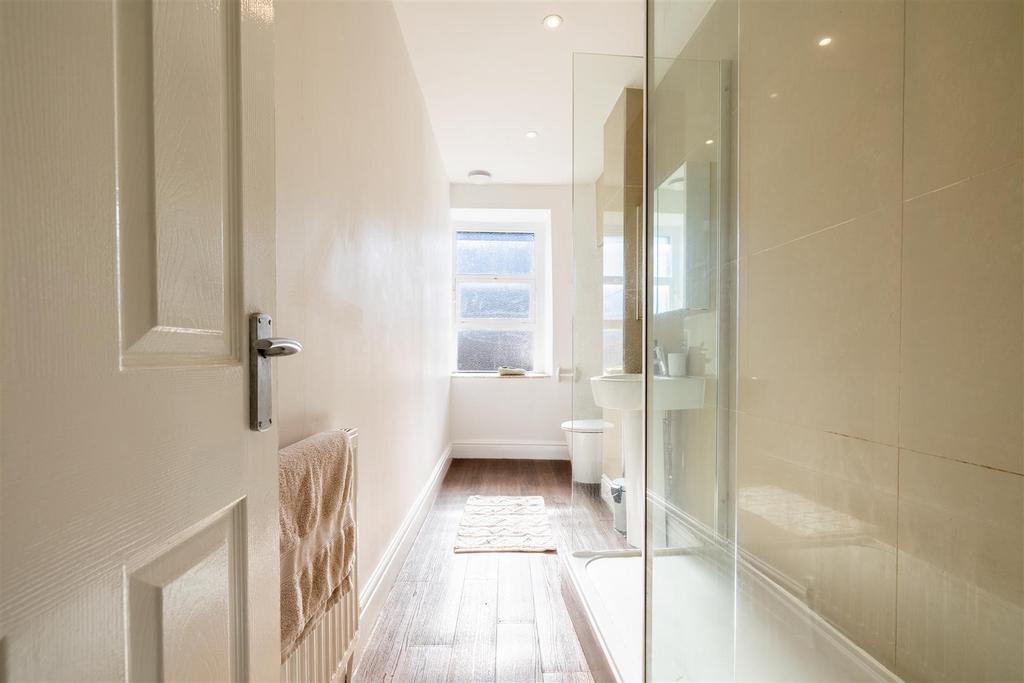 1 A Castle Hill Flat 3 1.jpg
