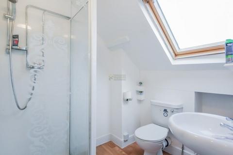 6 bedroom terraced house to rent, Hubert Road, Birmingham B29