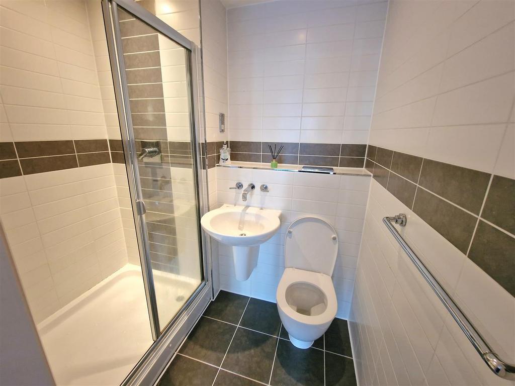 Ensuite