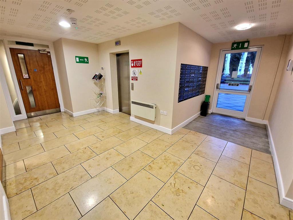 Lobby/Entrance