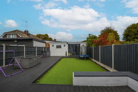 4 bedroom detached house for sale, Eagle Way, Great Warley, Brentwood