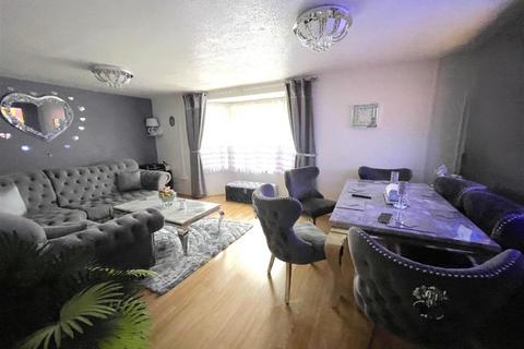 undefined, Central Road, Gloucester