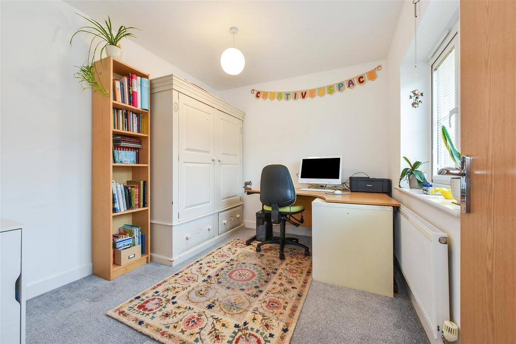 Bedroom/Study