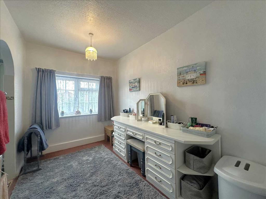 Dressing Room /
