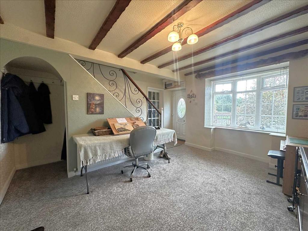 Dining Room/Entrance
