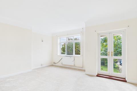 undefined, Woodfield Avenue, Portsmouth PO6