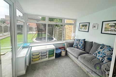 4 bedroom semi-detached house for sale, Coltbeck Avenue, Leicester LE19