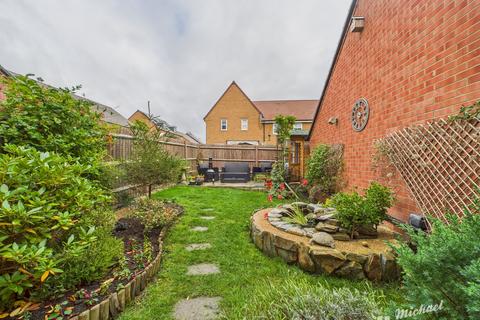 undefined, Leighton Buzzard LU7