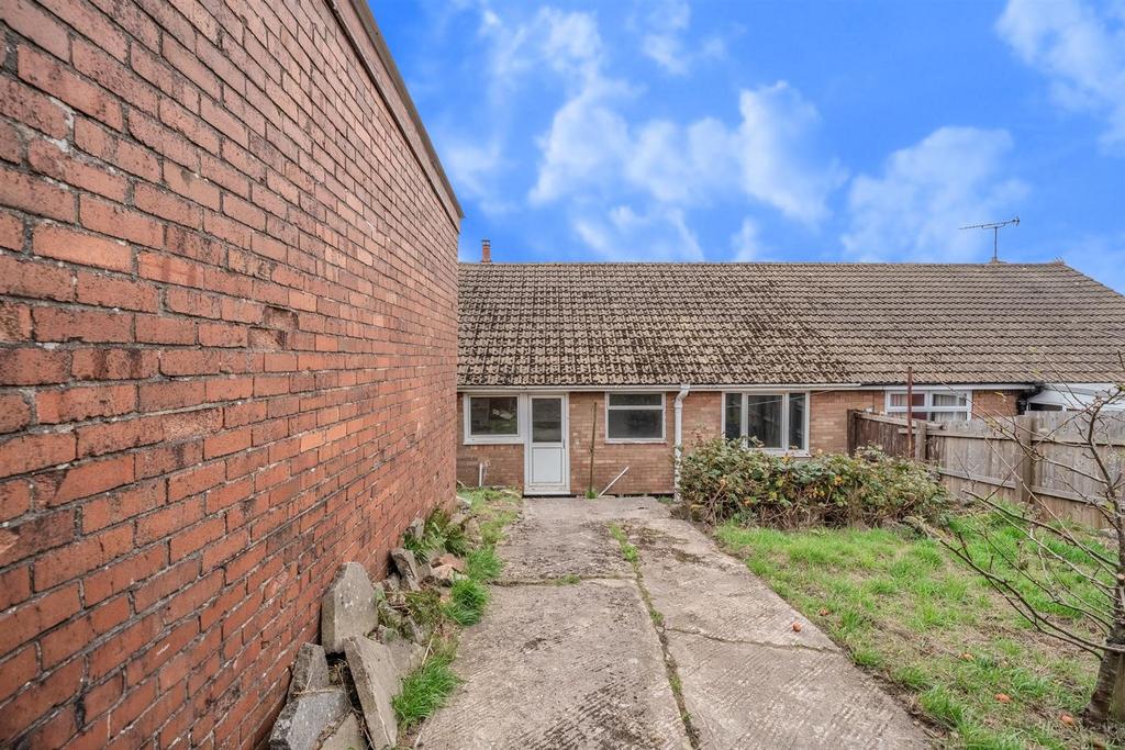 5 Llanover Road Estate 6.jpg