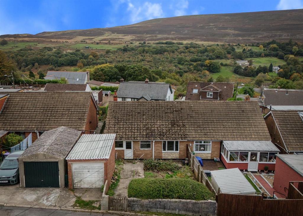 5 Llanover Road Estate.jpg