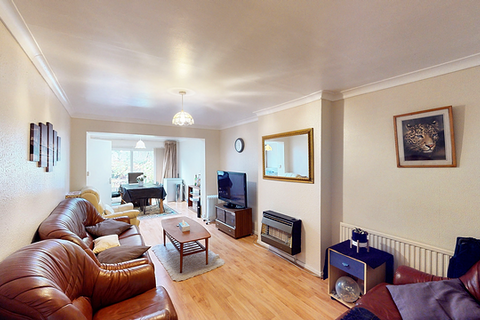 5 bedroom semi-detached house to rent, Frederick Road, Birmingham B29