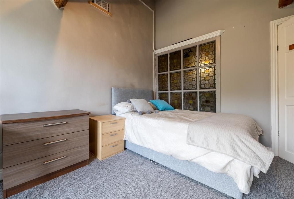 23 Castle Hill Flat 3 4.jpg