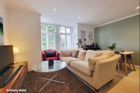 2 bedroom flat for sale, Second Avenue, Enfield, EN1